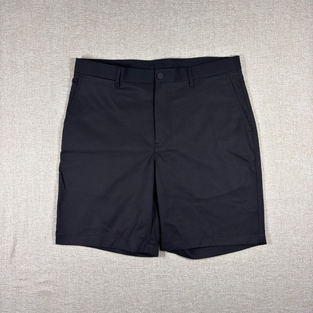 Roundree & Yorke Performance Mens Black Golf Shorts Flat Front Size 34 Polyester - Picture 1 of 6